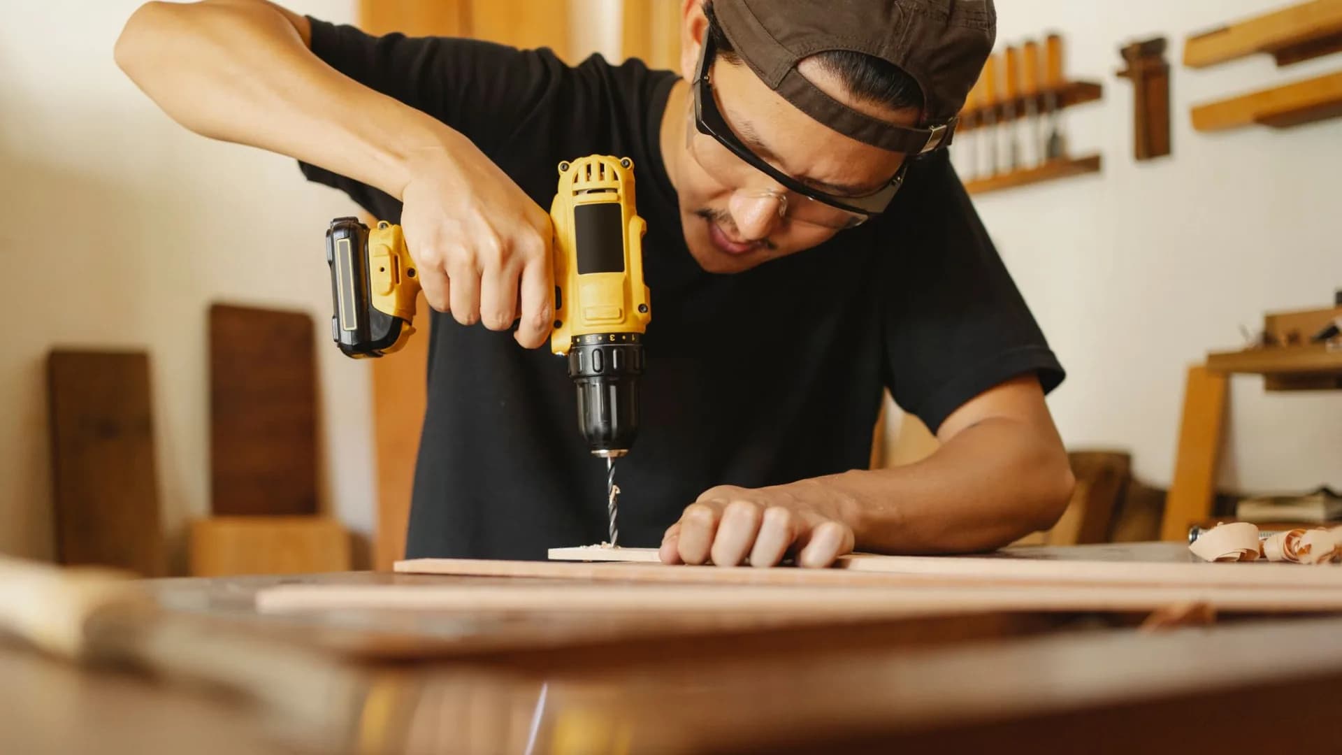 Technician repairing a deck in Toronto