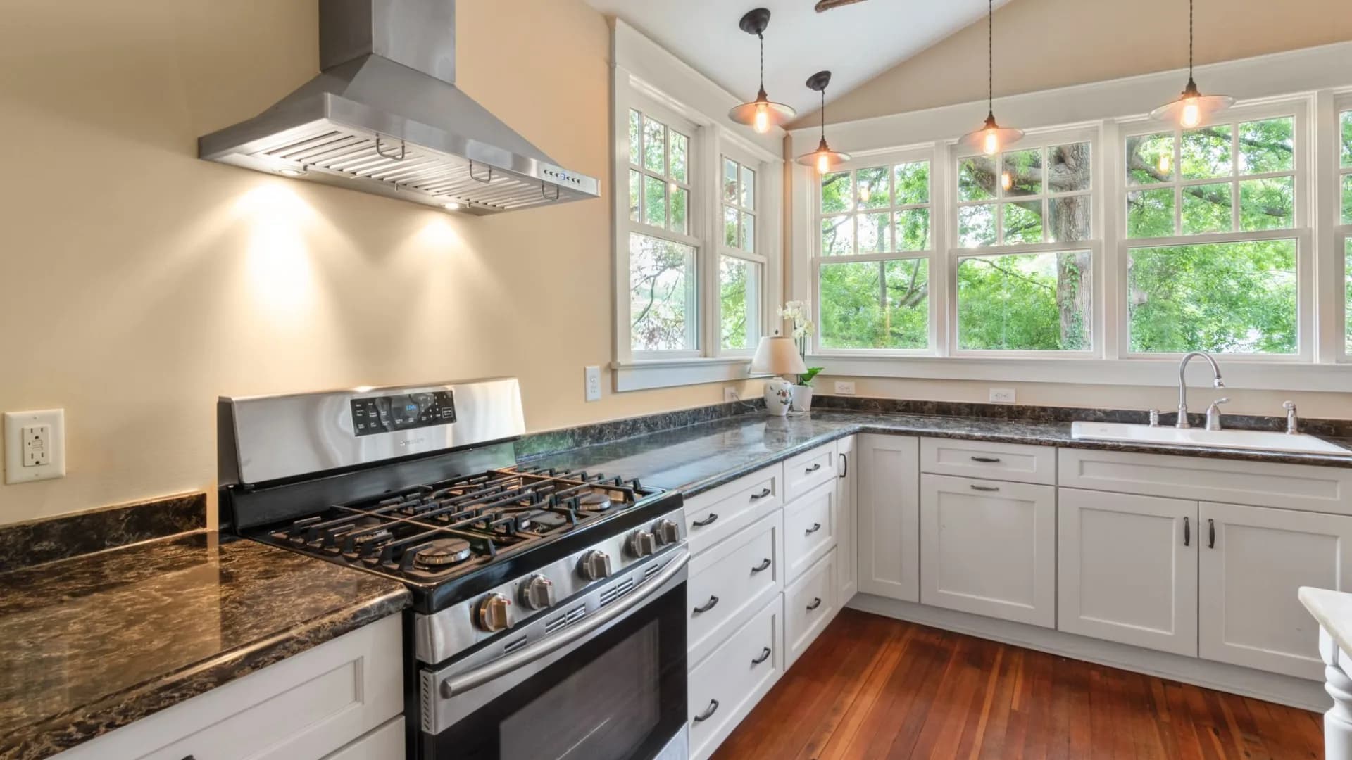 Installation of a range hood in a kitchen