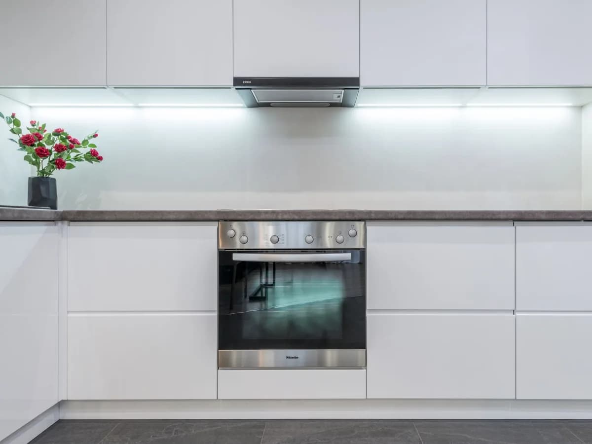 A modern energy-efficient range hood