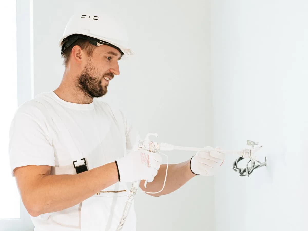 Professional installation of a range hood